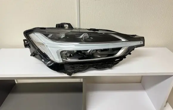 Volvo XC60 Headlight/headlamp 32133545 400000034397151 4E4E551E3A
