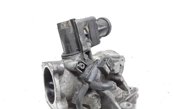 Volvo V70 EGR valve 30774531