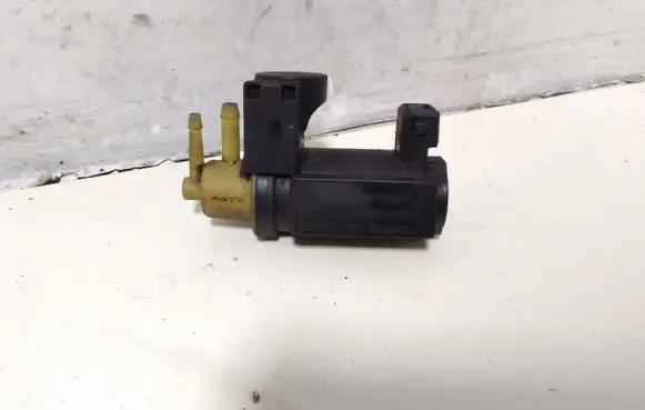 Renault Scenic II - Grand scenic II Turbo solenoid valve 8200486264