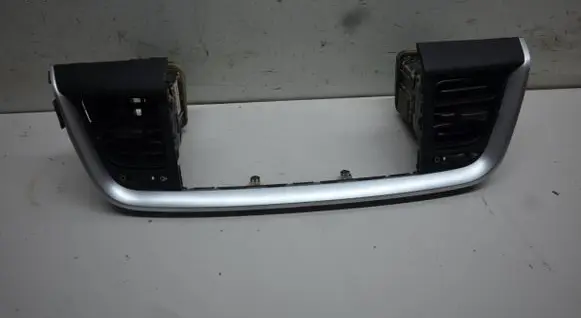 Dash center air vent grill