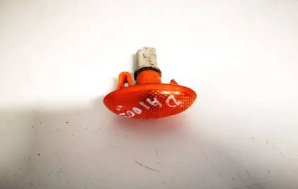 Peugeot 607 Front fender indicator light 18a211b 18-a211b