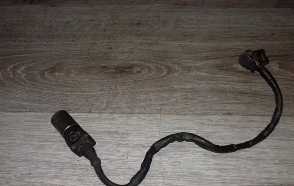 Volvo V70 Crankshaft position sensor 1275599
