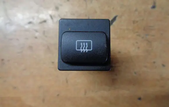 Skoda Fabia Mk2 (5J) Windscreen/window heater switch 5J0959621