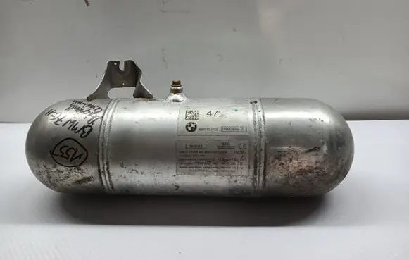 BMW 7 G11 G12 Vacuum air tank 686193703