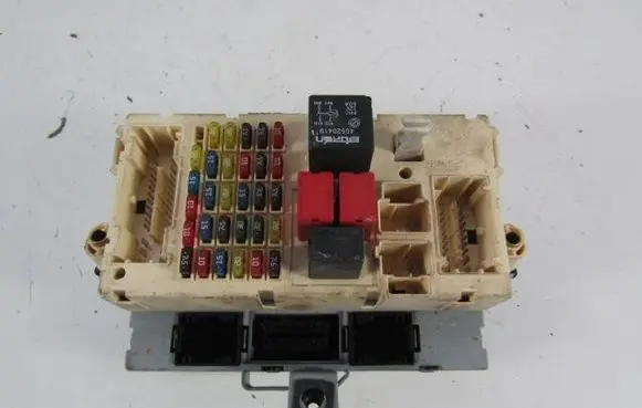 Alfa Romeo 147 Fuse box set 46558752
