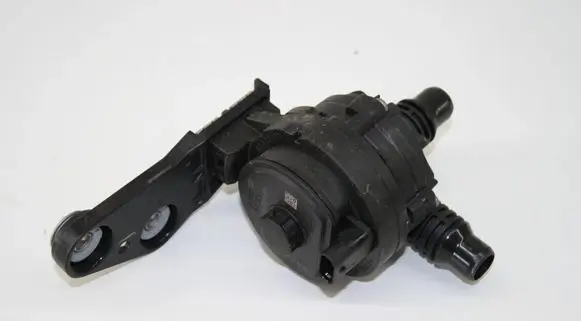 BMW X5 G05 Electric auxiliary coolant/water pump 8477210