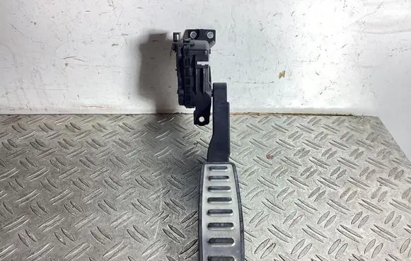 Porsche Cayenne (92A) Accelerator throttle pedal 7L0723507D