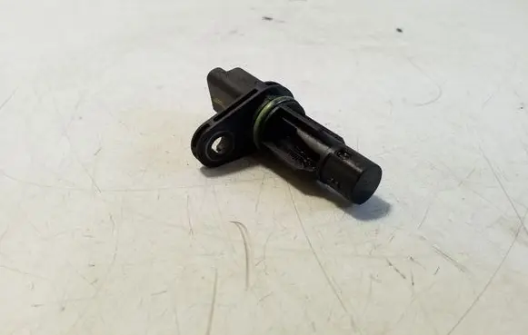 Nissan Navara D23 Crankshaft position sensor 10172007283