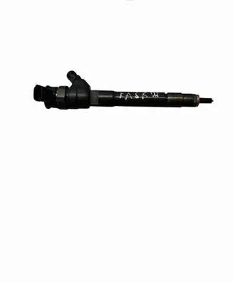 Nissan Qashqai+2 Fuel injector 0445110414