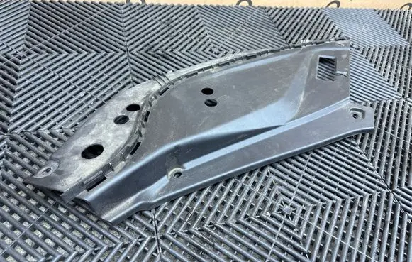 Volvo XC90 Radiator trim 31442733