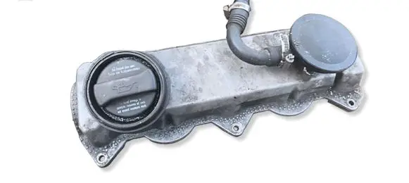 Volkswagen Golf IV Rocker cam cover 