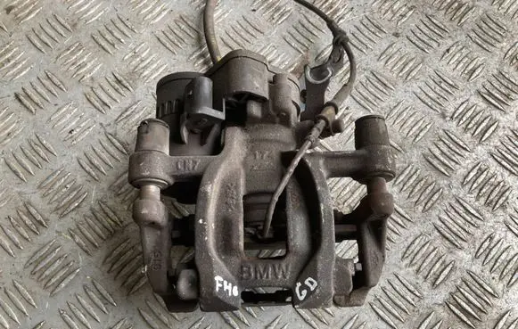 BMW 1 F40 Rear brake caliper