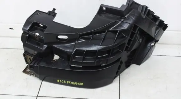 Nissan Primastar Headlight/headlamp mounting bracket