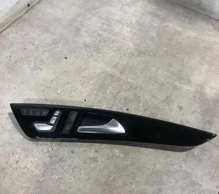 Mercedes-Benz CLS C218 X218 Dashboard glove box trim A2129050351 A2187600261 A2187204580
