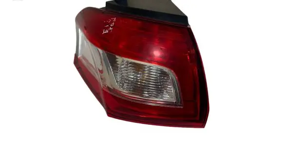 Peugeot 4008 Rear/tail lights 22037167 E115724