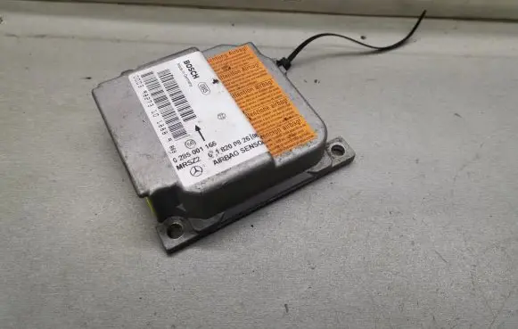 Mercedes-Benz E W210 Airbag control unit/module 0285001165