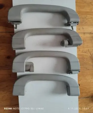 BMW 5 E39 A set of handles for the ceiling 8227593 8235577 8235578