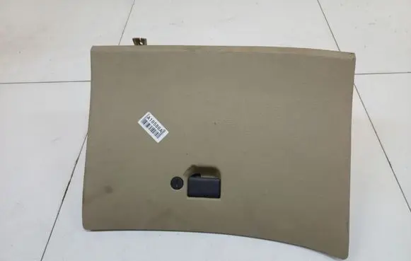 Nissan Terrano Glove box 685000F000LH