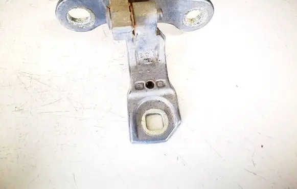 Opel Vectra C Rear door lower hinge