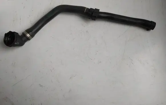 BMW i8 Engine coolant pipe/hose 17127640826 7640826