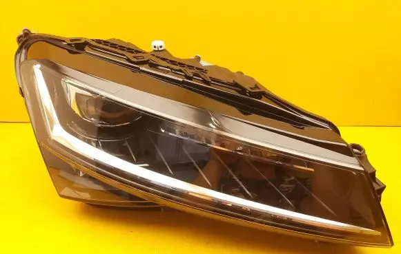 Skoda Superb B9 Headlight/headlamp 3V2941016E