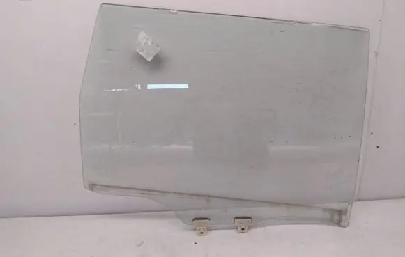 Nissan X-Trail T30 Rear door window glass