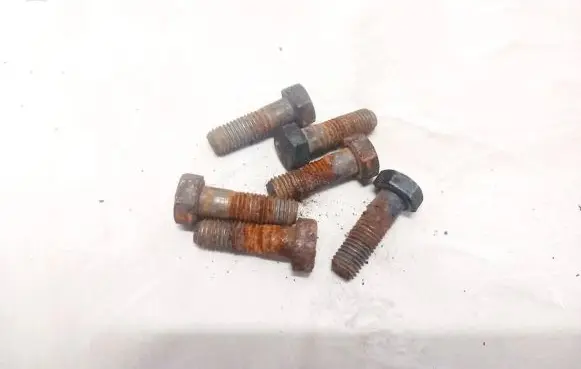 Opel Corsa D Nuts/bolts 