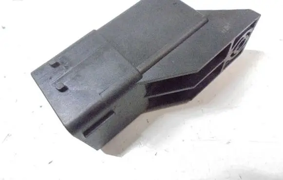 Peugeot 407 Glow plug pre-heat relay 9640469680