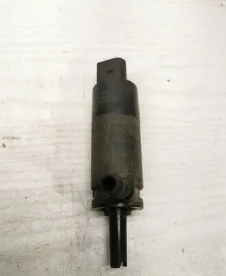 Volvo XC90 Headlight washer pump 987066513 V10080208