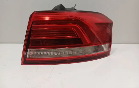Volkswagen Passat Alltrack Rear/tail lights 195290