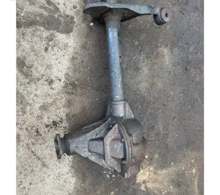 Isuzu Trooper Front axle beam 
