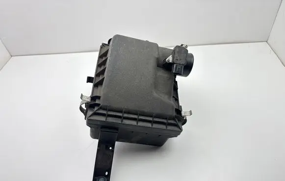 Lexus CT 200H Air filter box 1781237030