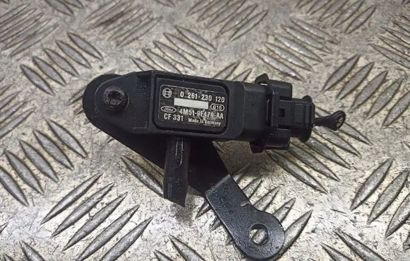 Ford Focus Fuel pressure sensor 4M51-9F479-AA