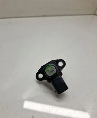 Mercedes-Benz Sprinter W906 Air pressure sensor A0051535028