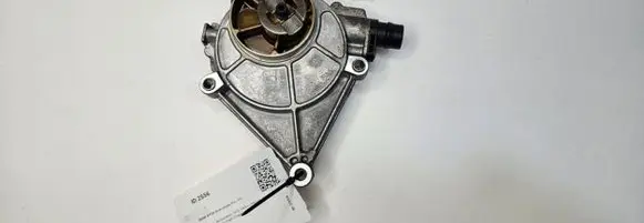 BMW 4 F36 Gran coupe Vacuum pump 7622380 0710336182A