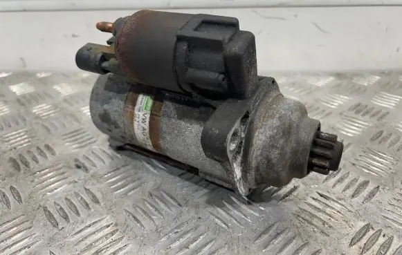 Volkswagen Golf V Starter motor 02Z911023H TS18E1 2104091260
