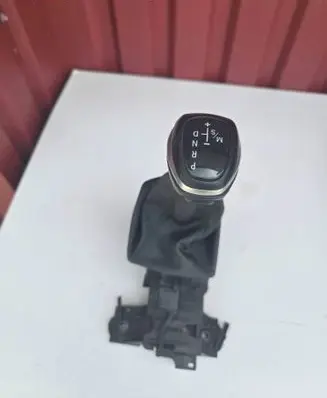 BMW X2 F39 Gear shifter/selector 8483098
