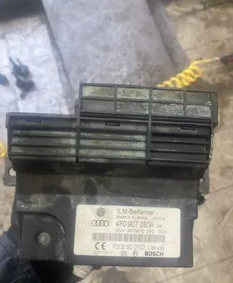 Audi A6 S6 C6 4F Power management control unit 4F0907280A