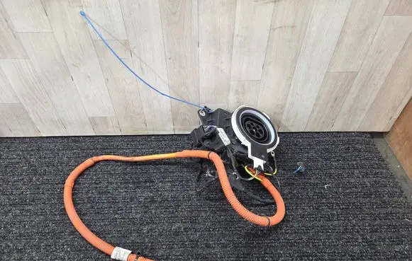 BMW 3 F30 F35 F31 Electric car charge socket 61126824111 61139367068 61129391261