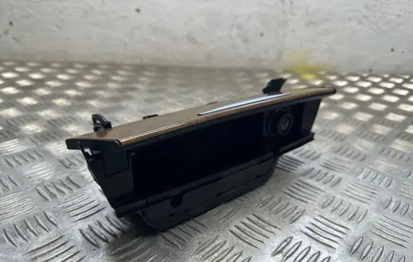 BMW 7 F01 F02 F03 F04 Car ashtray 9119317 20062011