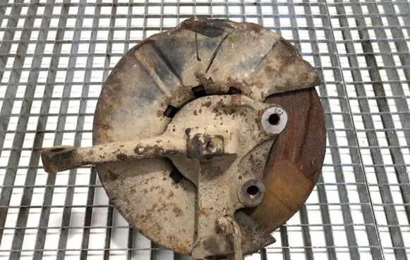 Volkswagen I LT Front wheel hub spindle knuckle