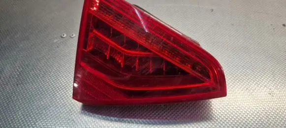 Audi A5 Sportback 8TA Tailgate rear/tail lights 8T0945093C
