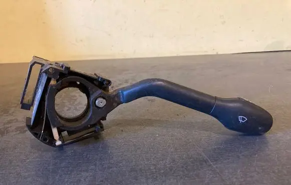 Volkswagen Golf III Wiper control stalk 1H6953503AA