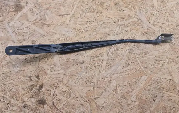 Volkswagen PASSAT B6 Front wiper blade arm 3C1955409C