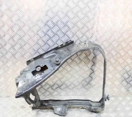 Headlight/headlamp mounting bracket