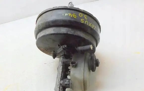 Lexus ES 250 - 300 - 330 Brake booster
