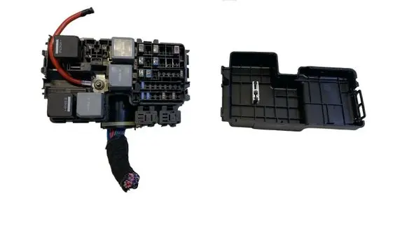 Volvo S60 Fuse module 31384034 31676133