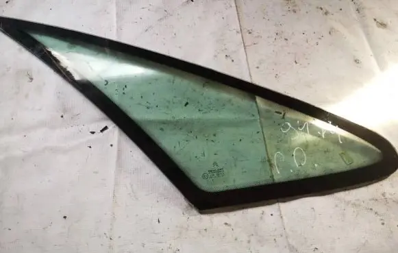 Citroen Xsara Picasso Front triangle window/glass as2