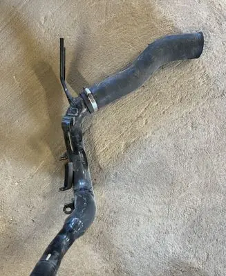 Toyota Avensis T220 Intercooler hose/pipe