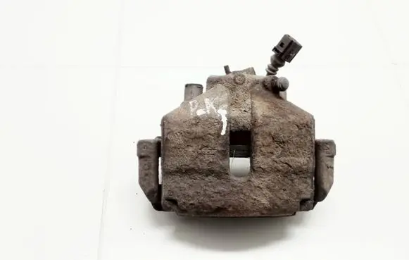Skoda Superb B6 (3T) Front brake caliper